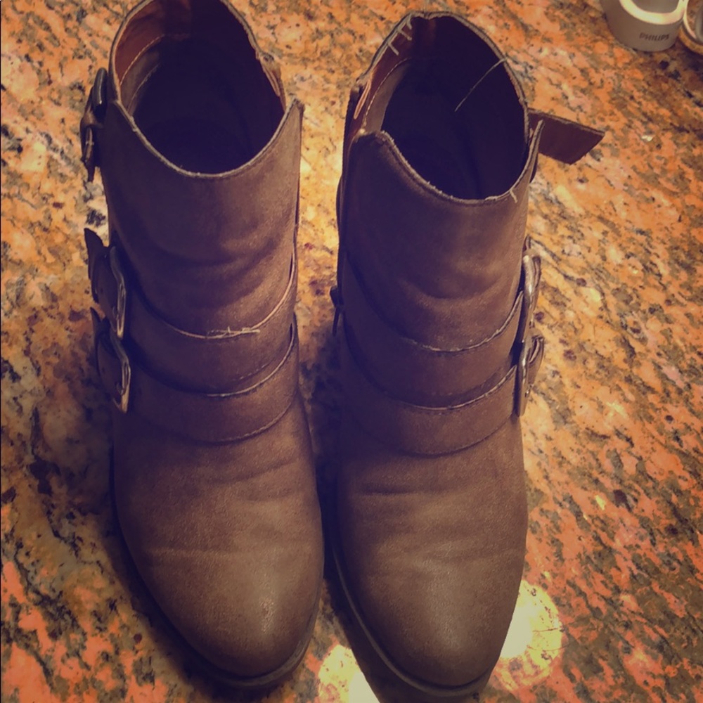 Dolce Vita booties